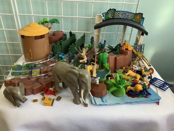 Toy - Playmobil City Zoo - Large Zoo