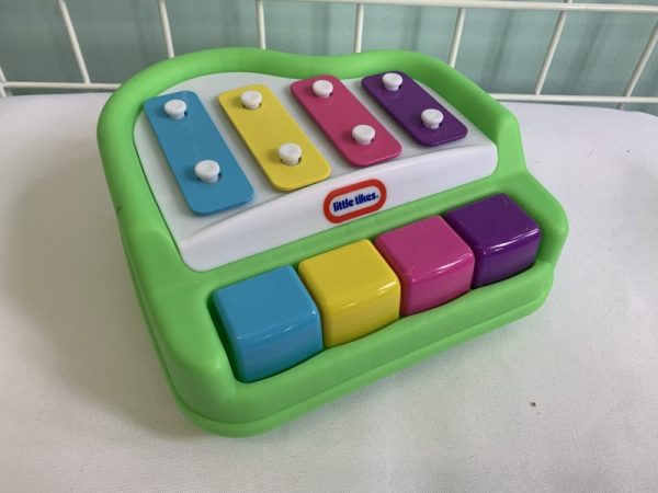 Toy: Little Tikes Piano