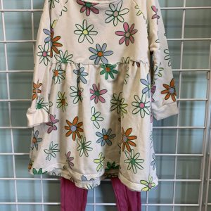 Size 4T - Cream Daisy Dress & Legging Set