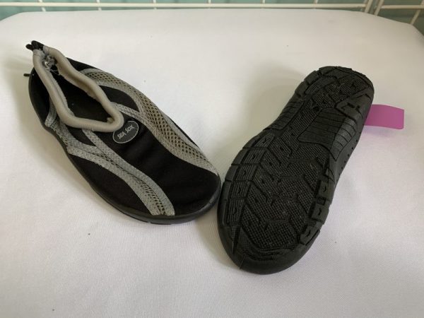 Water Shoe - 05 Youth, Black/Grey Sea Sock