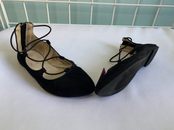 Shoes - Size 01W Youth, Black Dress