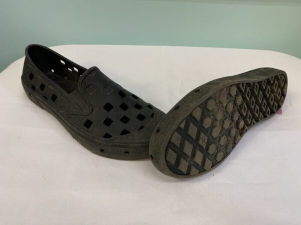 Sandal - 04 Youth - Black Vans Off The Wall