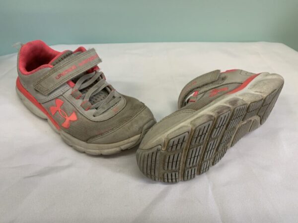 Shoes - Size 01 Youth, Grey/Pink Under Armour