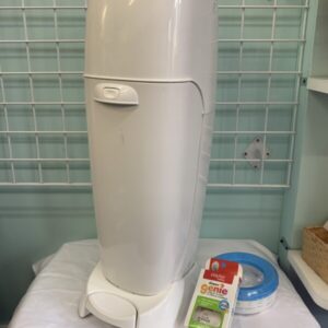 Gear: Playtex Diaper Genie Complete