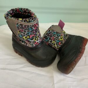 Boots - Size 09/10 Toddler, Grey/Black Cheetah Winter