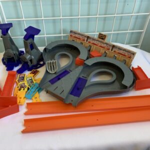 Toy: Hotwheels Super Speed Blastway Dual Car Track Set
