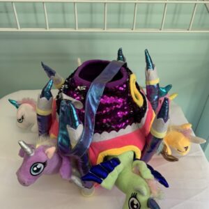 Toy:  Unicorn Pegasus in Castle Bag