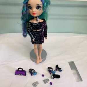Toy:  Doll - Rainbow High - Fashion