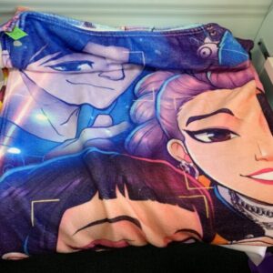 Blanket: Pink/Purple K-Pop Demon Hunters