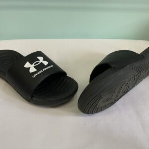 Sandal - 05 Youth, Black Under Armour Slide