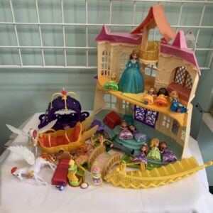 Toy: Disney Princess Sofia the First Magical Talking Castle