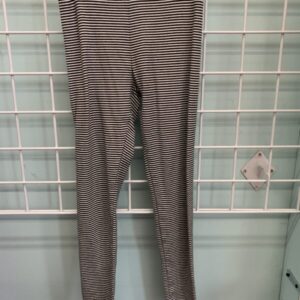 Size 10/12 - Black/White Stripe Tea Legging