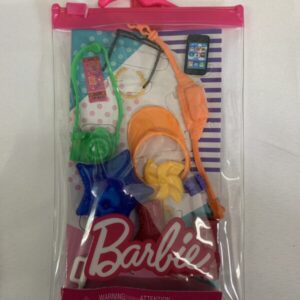 Toy: Barbie Accessory Kit - Tourist (New)