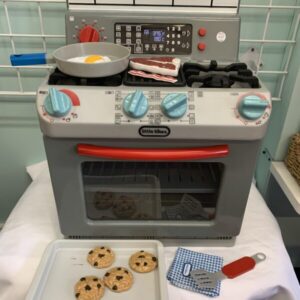 Toy: Little Tikes First Oven/Stove