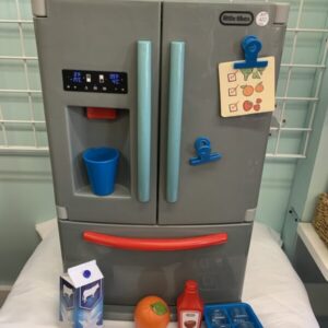 Toy: Little Tikes First Fridge