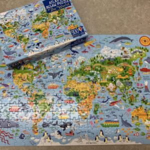 Puzzle: 300 pc. Usborne Book & Puzzle - Atlas of the World