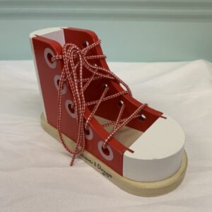 Toy - Melissa & Doug Lacing Shoe